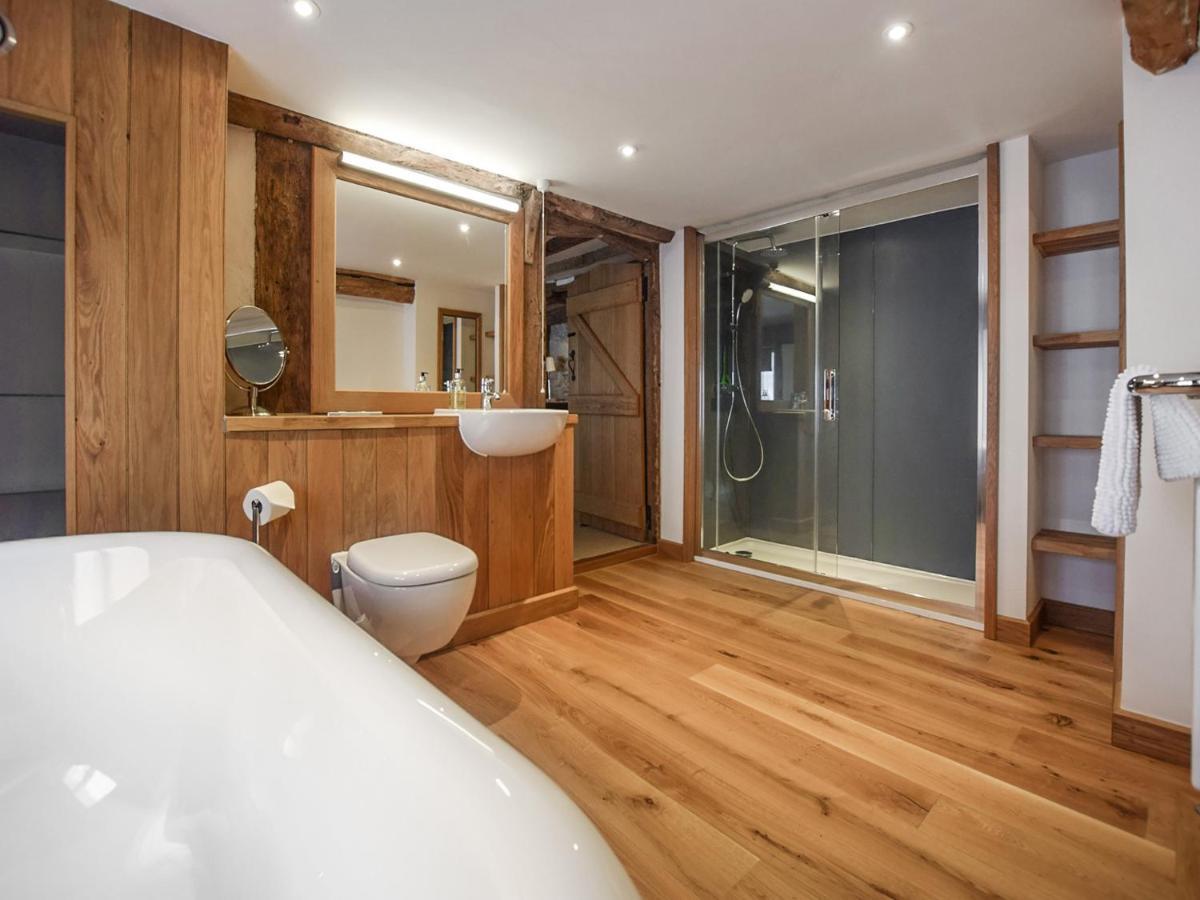 Mercia House Вінчкомб Екстер'єр фото
