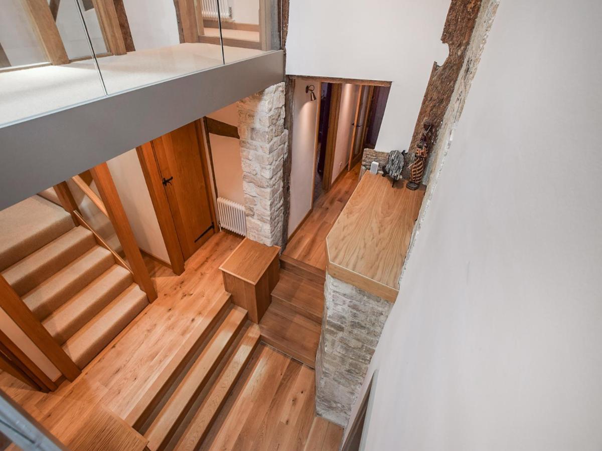 Mercia House Вінчкомб Екстер'єр фото